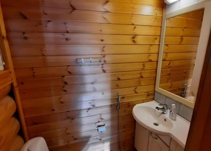 Spacious For 8 With Sauna